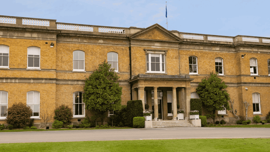 Eltham College Transforms Learning and Collaboration in the Cloud